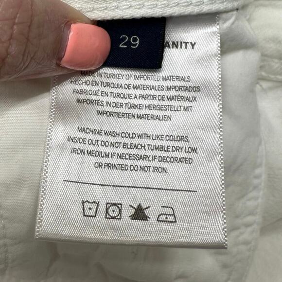 Citizens of Humanity | Marlow Distressed Denim Shorts | White | Size 29 - Picture 8 of 16